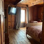 Bed and Breakfast Al Bait Da Lucia 3*