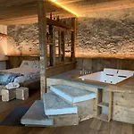 Al Bait Da Lucia Bed and Breakfast