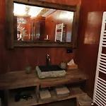 Al Bait Da Lucia Bed and Breakfast Μπόρμιο