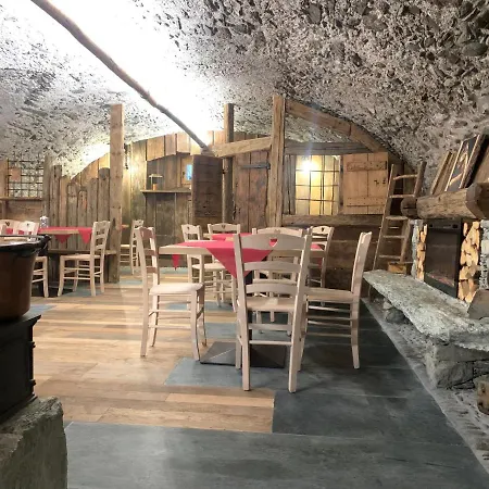 Al Bait Da Lucia Bed & Breakfast